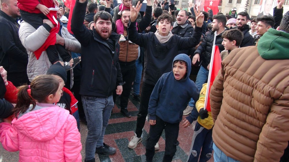 Türkiye'deki Suriyelilerden kutlama: "Artık özgürüz, herkes vatanına dönsün" - 21