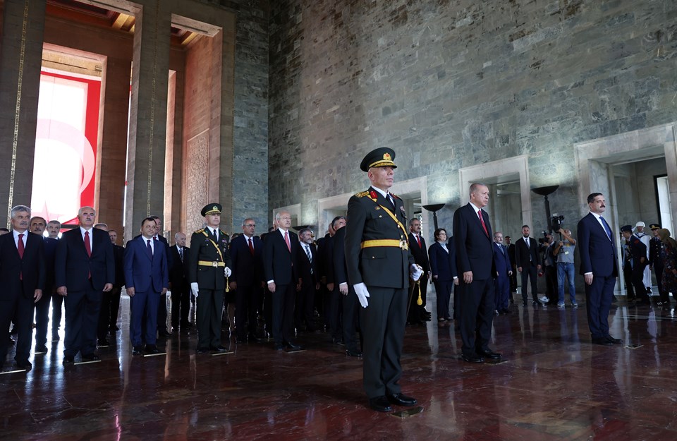 Devlet erkanından Anıtkabir ziyareti (Büyük zaferin 100. yılı) - 1