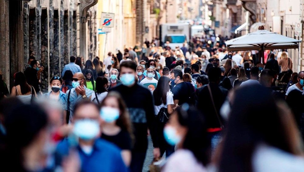 Avrupa ülkelerinde Covid-19 vakaları artıyor, kısıtlamalar geri geliyor - 7