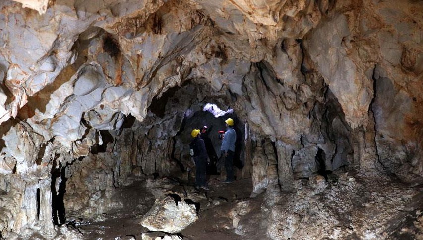 İtalyan mağaracı 585 metre derinlikte mahsur kaldı