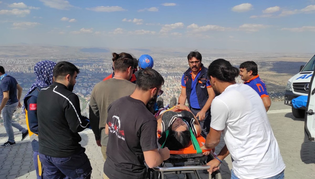 Yamaç paraşütünde ters rüzgar kazası: 2 yaralı Yamaç paraşütünde ters rüzgar kazası: 2 yaralı