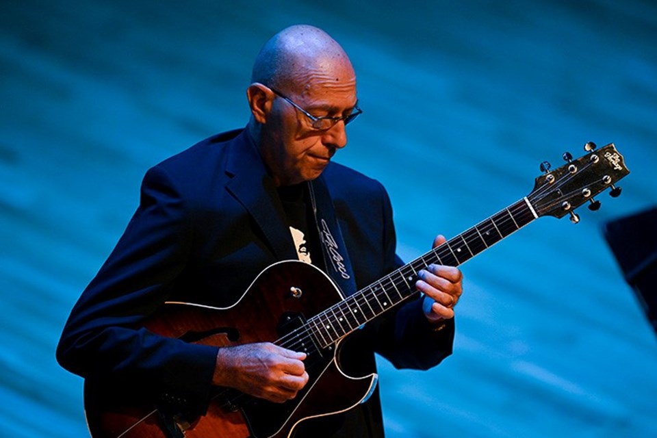İtalyan gitarist Zeppetella İzmir Avrupa Caz Festivali'nde konser verdi - 1
