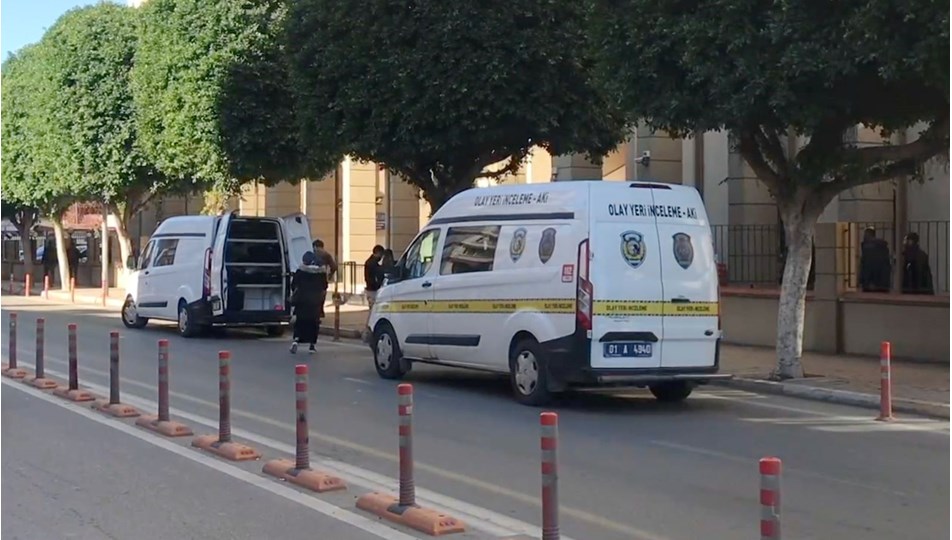 Mahkeme binası önünde bomba paniği: Hazırladığı el yapımı patlayıcıyı polise teslim etti