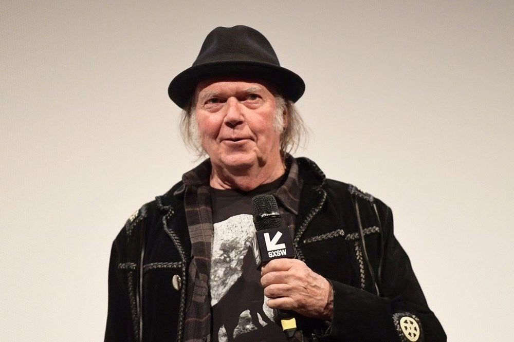 "Para alıp aşıları övüyor" iddiasına Neil Young'dan yanıt - 2