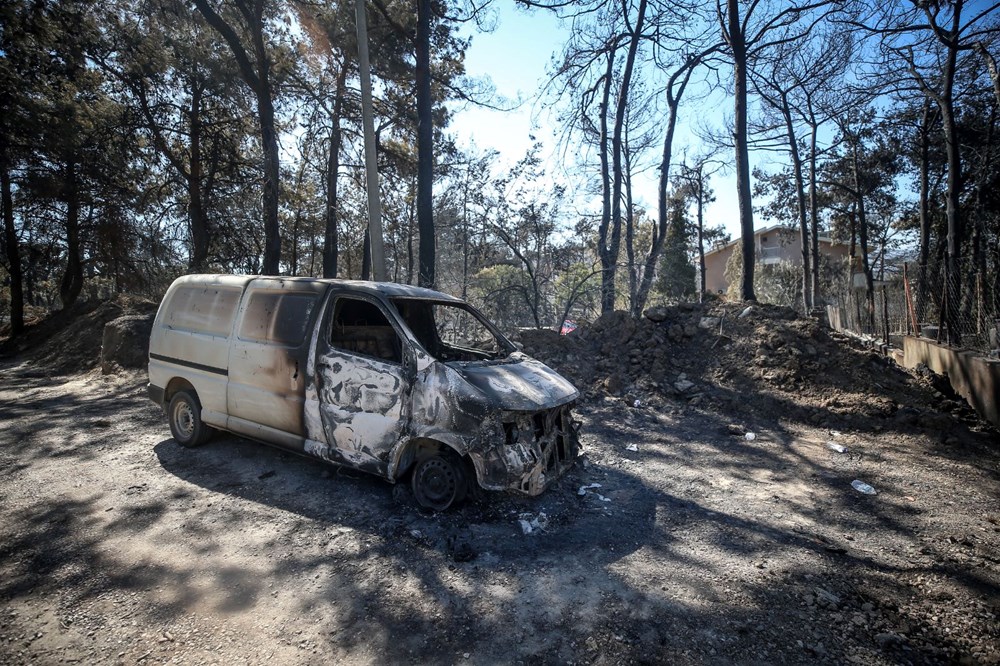 Çanakkale'de yangının izleri: Evler ve araçlar kül oldu - 6