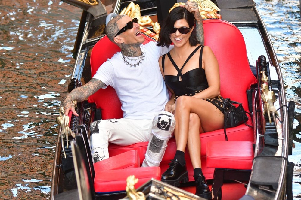 Travis Barker ile aşk yaşayan Kourtney Kardashian'ın eski sevgilileri birbirine girdi - 7