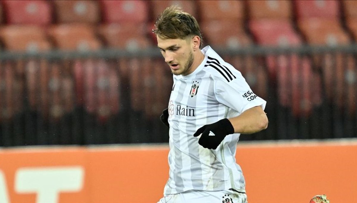 Semih Kılıçsoy, Ümit Milli Takım'a gönderildi: Beşiktaş'tan tepki Semih Kılıçsoy, Ümit Milli Takım'a gönderildi: Beşiktaş'tan tepki