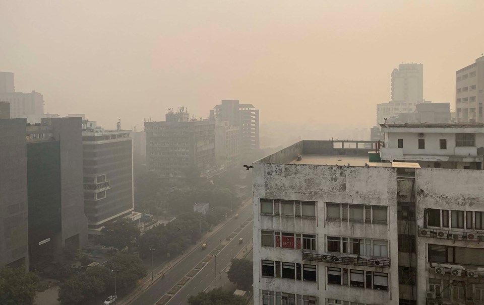 Yeni Delhi’de hava kirliliğine karşı yeni önlemler - 1