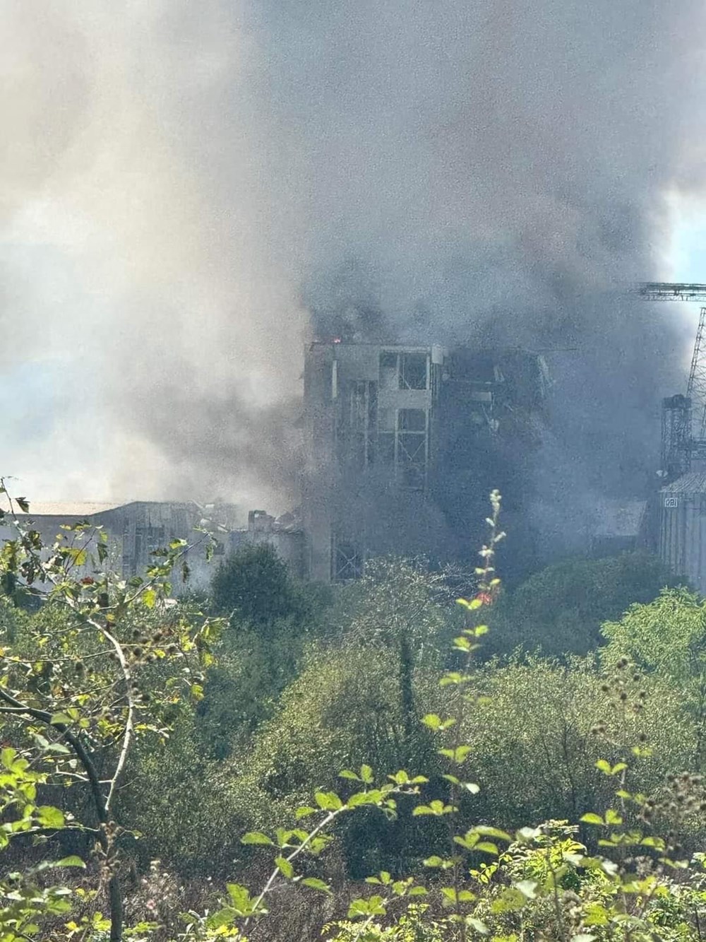 Sakarya'da fabrikada patlama: 21 kişi yaralandı - 8