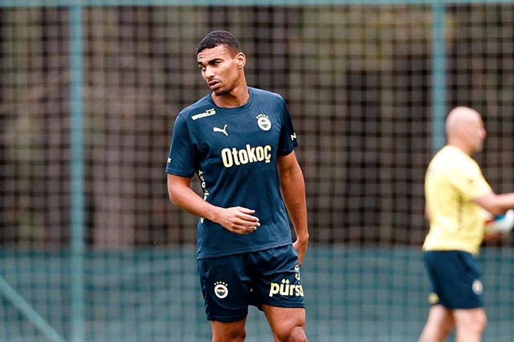 Fenerbahçe'de karar verildi: Bileti kesilen 9 isim belli oldu - 19