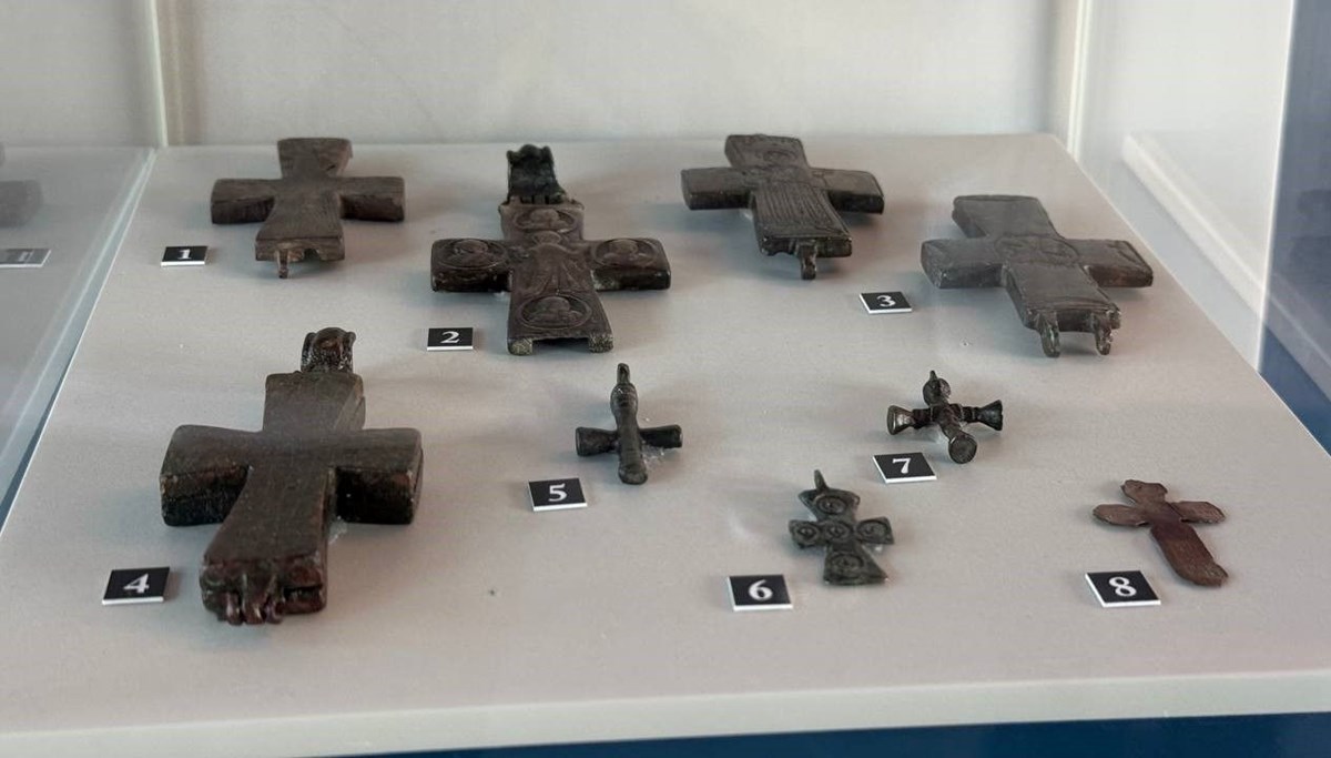 2 bin yıllık beddua görenleri hayrete düşürüyor