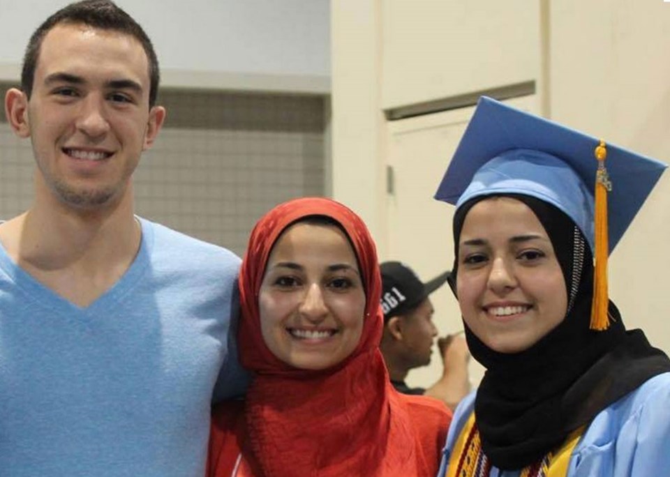 ABD'de öldürülen 3 Müslüman genç için BBC'nin önünde protesto - 1