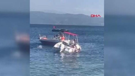 Sürat teknesi yaşlı kadına çarptı