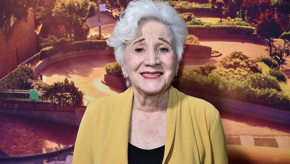 Oscar'lı oyuncu Olympia Dukakis hayatını kaybetti