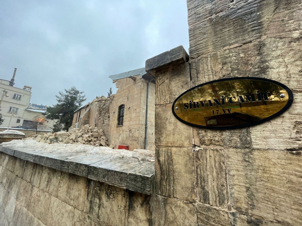 Depremde tarihi Gaziantep Kalesi de hasar gördü - 13