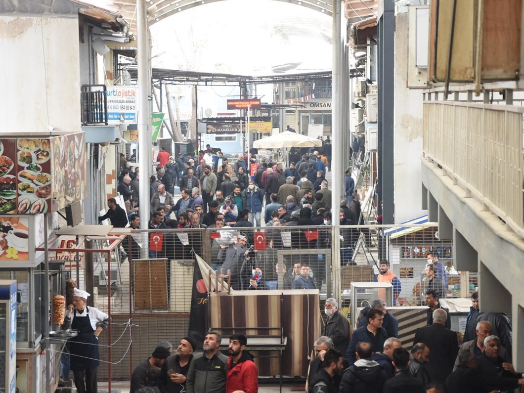 Izmir De Onlemsiz Nakliyeciler Sitesi Ntv