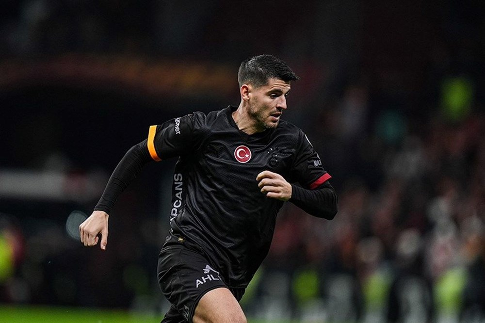Galatasaray'da yeni transfer için yolun sonu: Geri dönüşü açıkladılar 79 3C4z2mDSw0OTmogBQWkpSQ