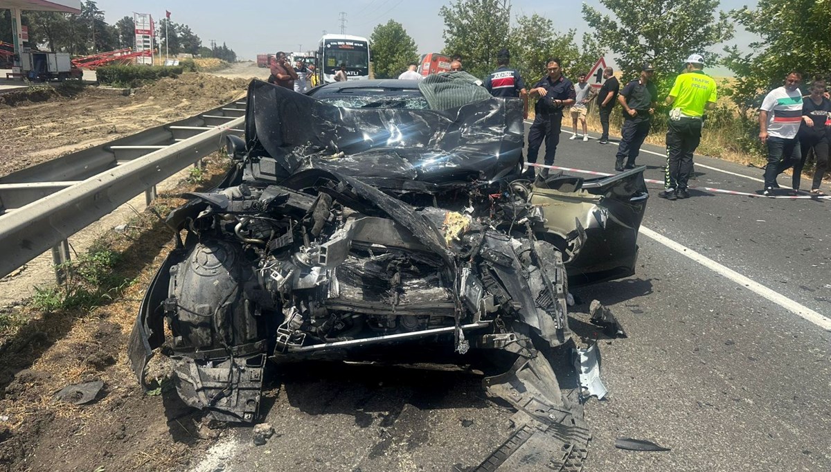 Tekirdağ'da otomobil ile TIR çarpıştı: 1 ölü