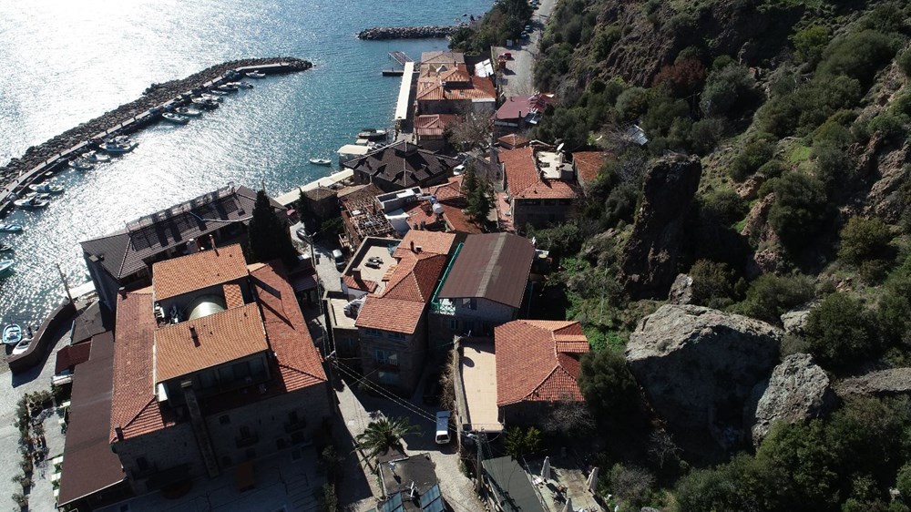 'Afet bölgesi' ilan edilen Assos Antik Limanı'nda turistik tesisler kapatıldı - 6