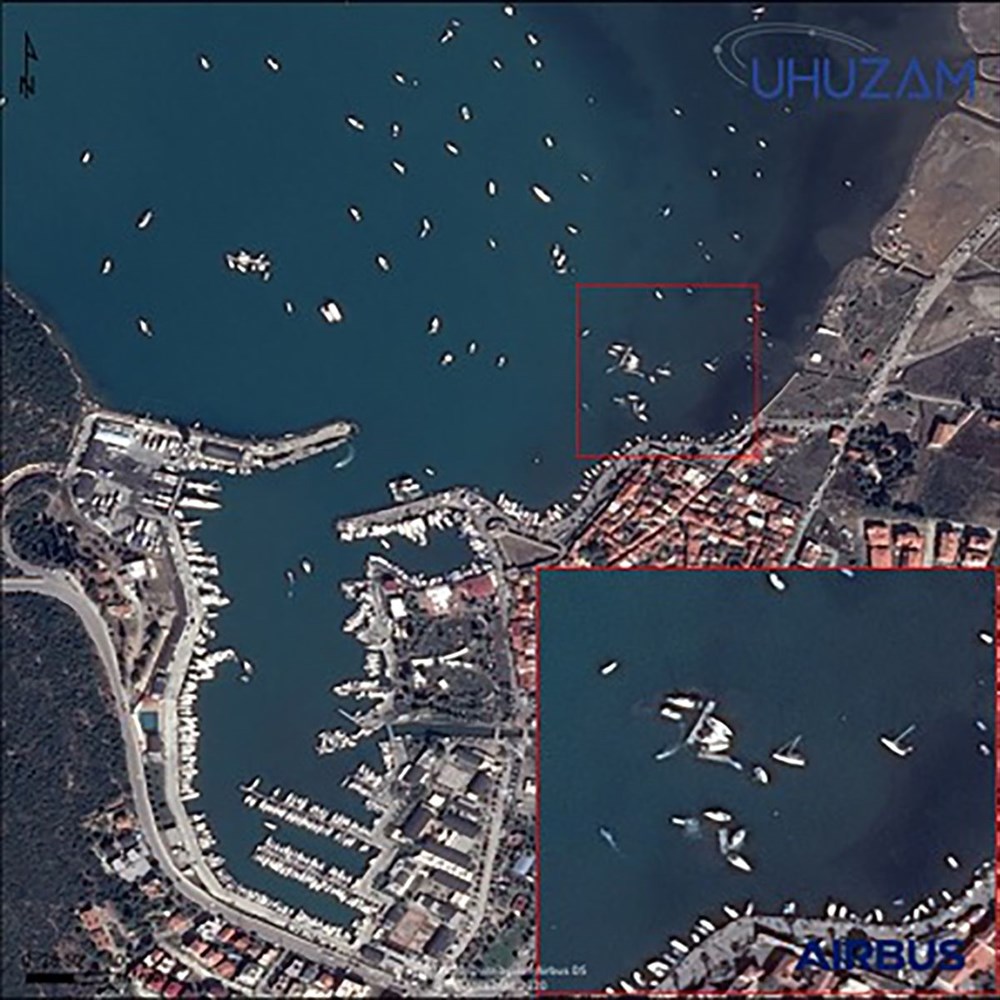 İzmir'deki yıkım uzaydan görüntülendi
