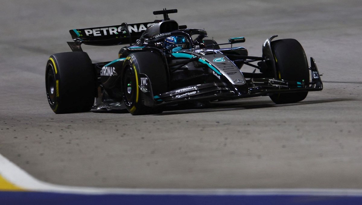 F1 Singapur GP'sinde kazanan George Russell!
