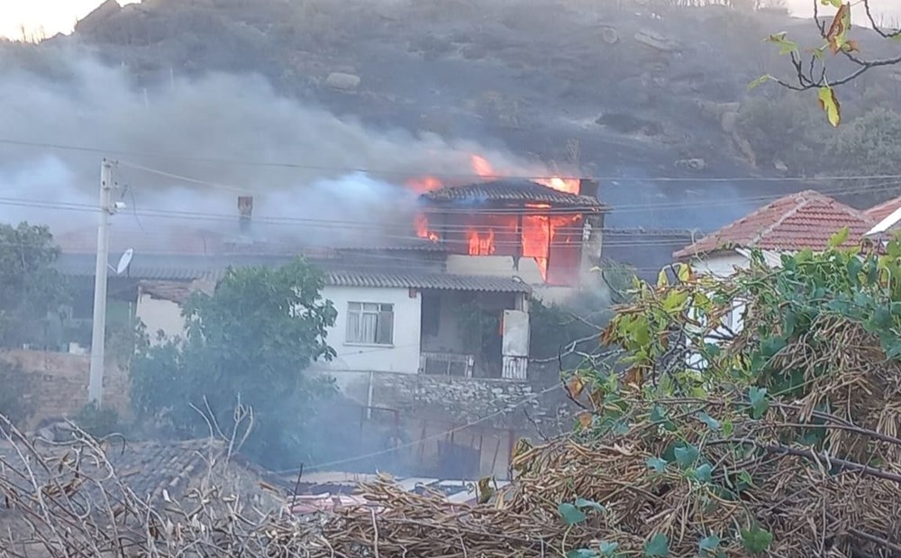 Manisa'da orman yangını: Ekiplerin müdahalesi devam ediyor - 4