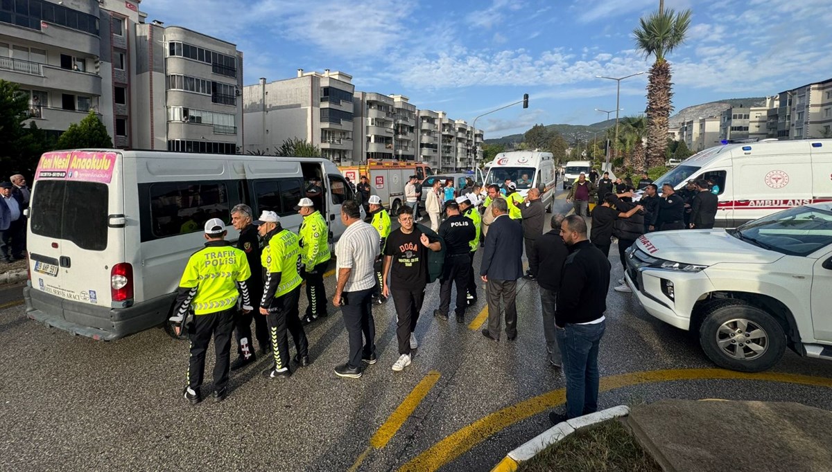 Aydın'da minibüsler çarpıştı: 6 yaralı