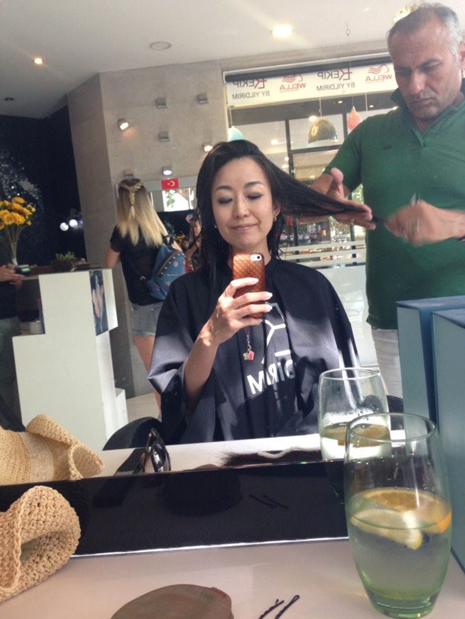 Ayumi Takano saçlarını bağışladı - 1