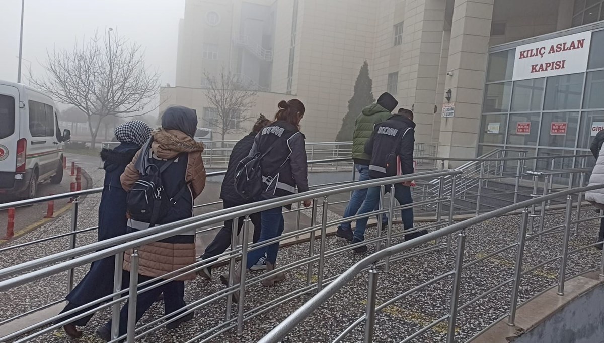 ByLock operasyonunda 3 gözaltı ByLock operasyonunda 3 gözaltı