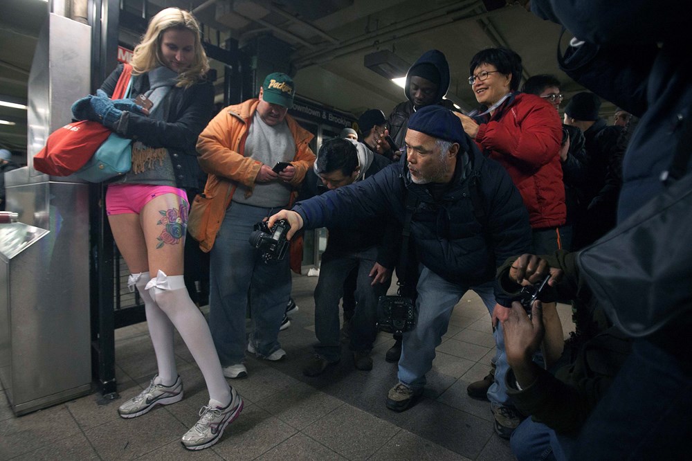 Petite subway bukkake gay