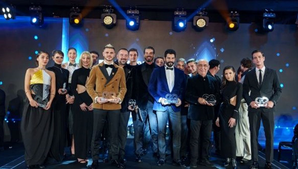 GQ Türkiye Men Of The Year 2023 Ödülleri sahibini buldu GQ Türkiye Men Of The Year 2023 Ödülleri sahibini buldu