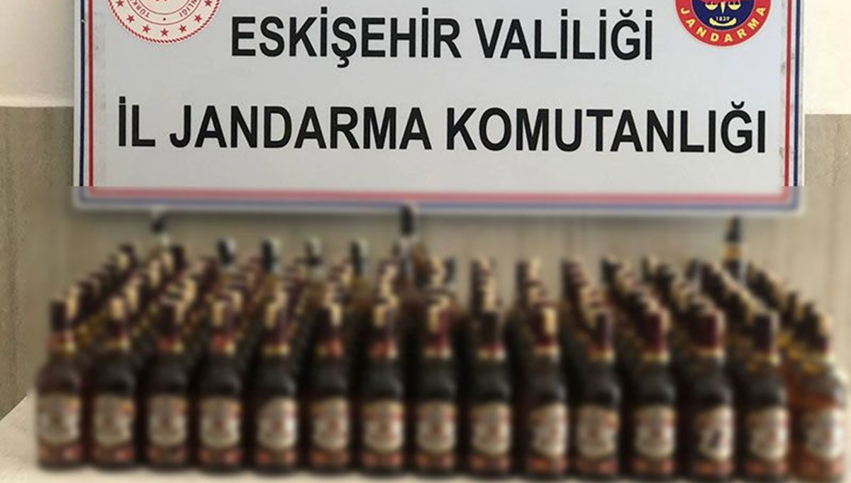 156 şişe kaçak alkol ürünü ele geçirdi 156 şişe kaçak alkol ürünü ele geçirdi