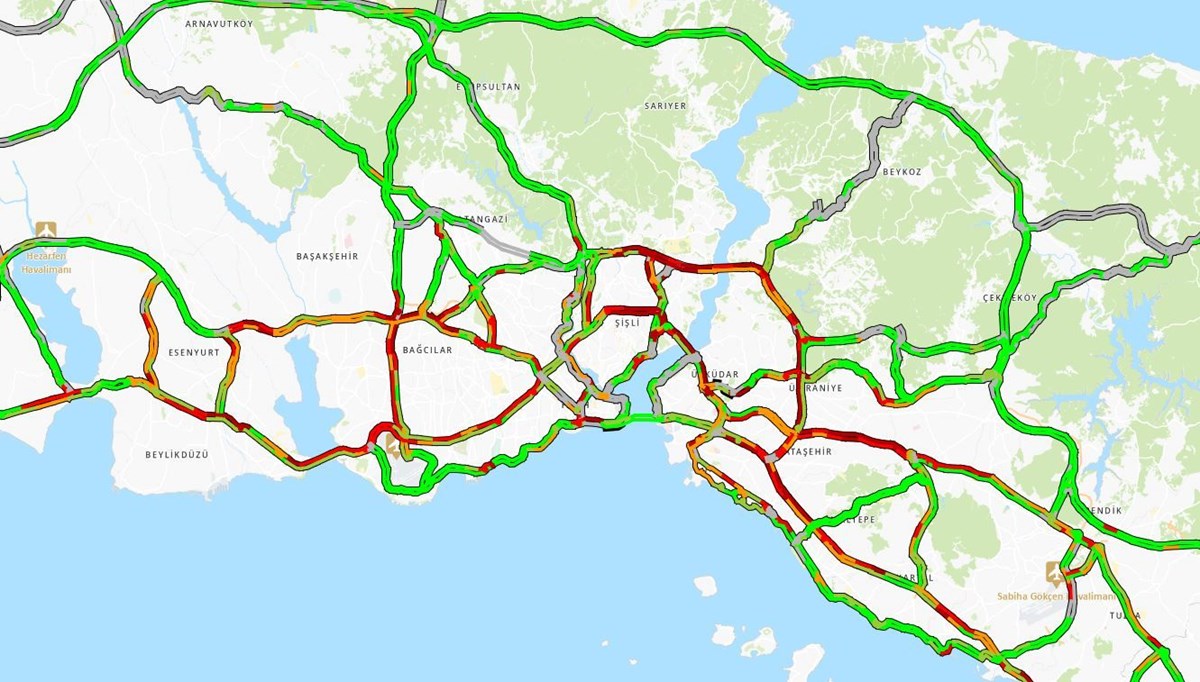 İstanbul'da iş çıkışı trafik yoğunluğu İstanbul'da iş çıkışı trafik yoğunluğu