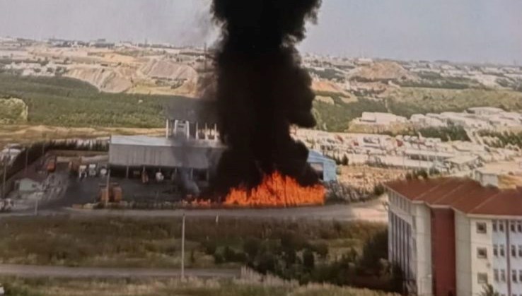 Gebze'de çöp ayrıştırma tesisinde yangın