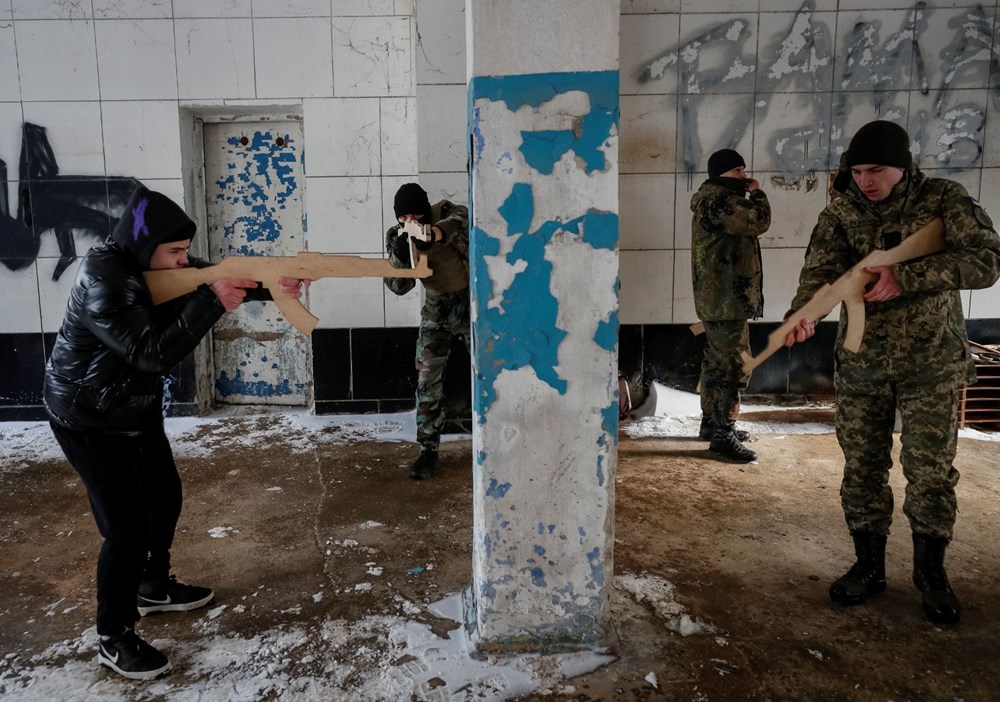 Ukrayna'da savaş hazırlığı: ABD'liler askerleri, askerler sivilleri eğitti - 11