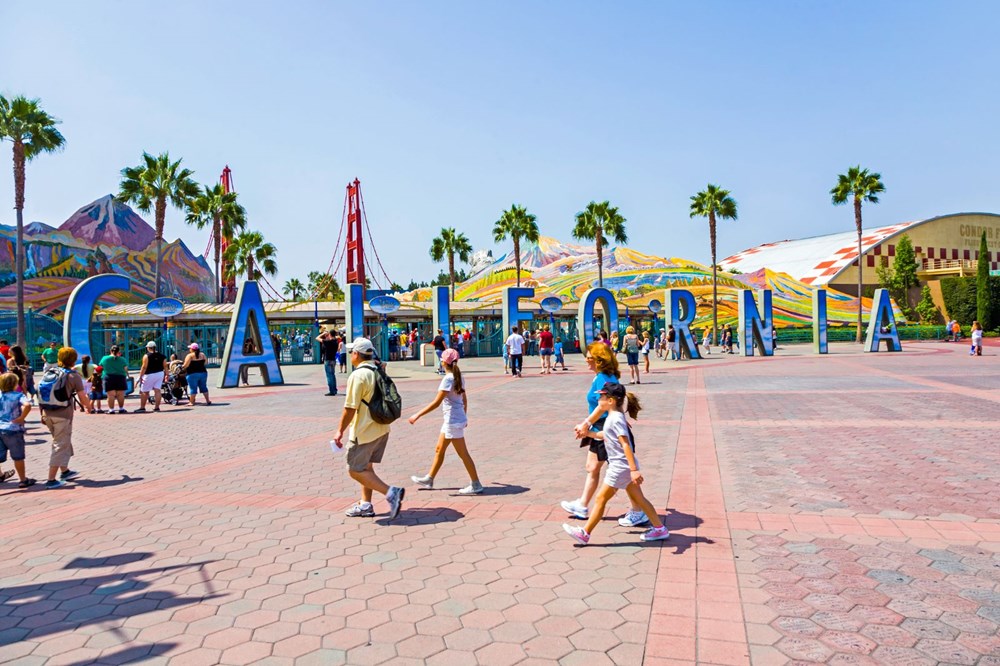 Disneyland Paris reopened after 7.5 months - 12