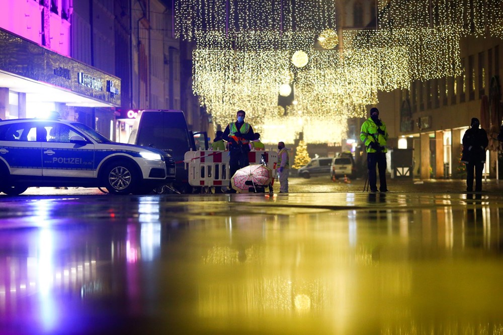 Almanya’da bir araç yayalara çarptı: 5 ölü, 14 yaralı - 6