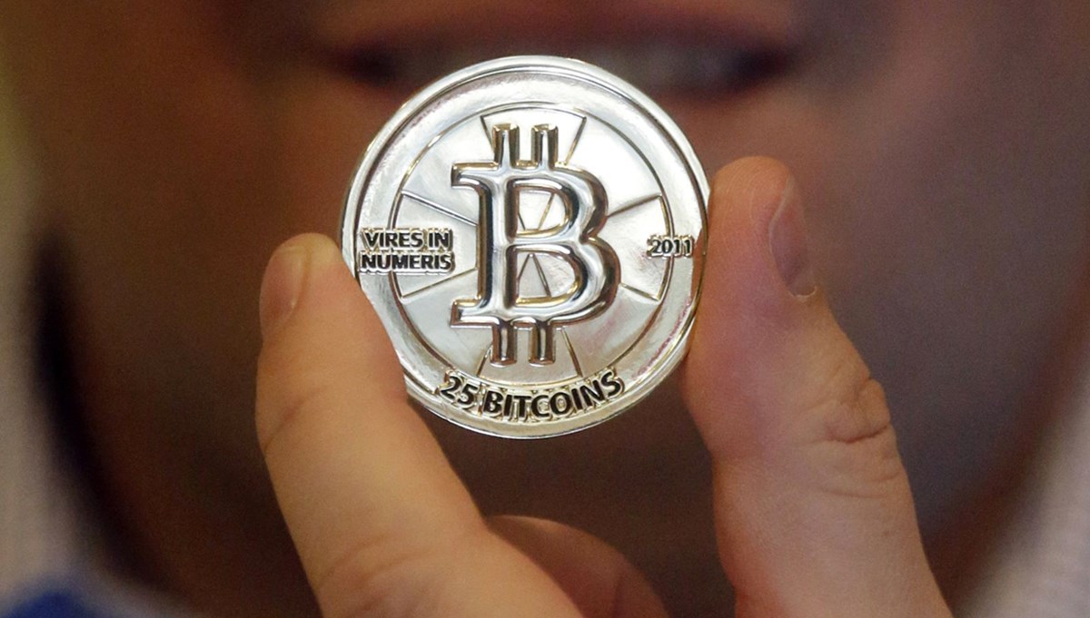 Sanatçı Tarık Tolunay eserini Blockchain ile imzaladıktan sonra 36 bin dolara sattı