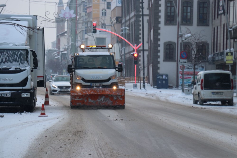 Bugün hava nasıl olacak? 3 bölgede şiddetli rüzgara dikkat (İstanbul, Ankara, İzmir hava durumu) - 7