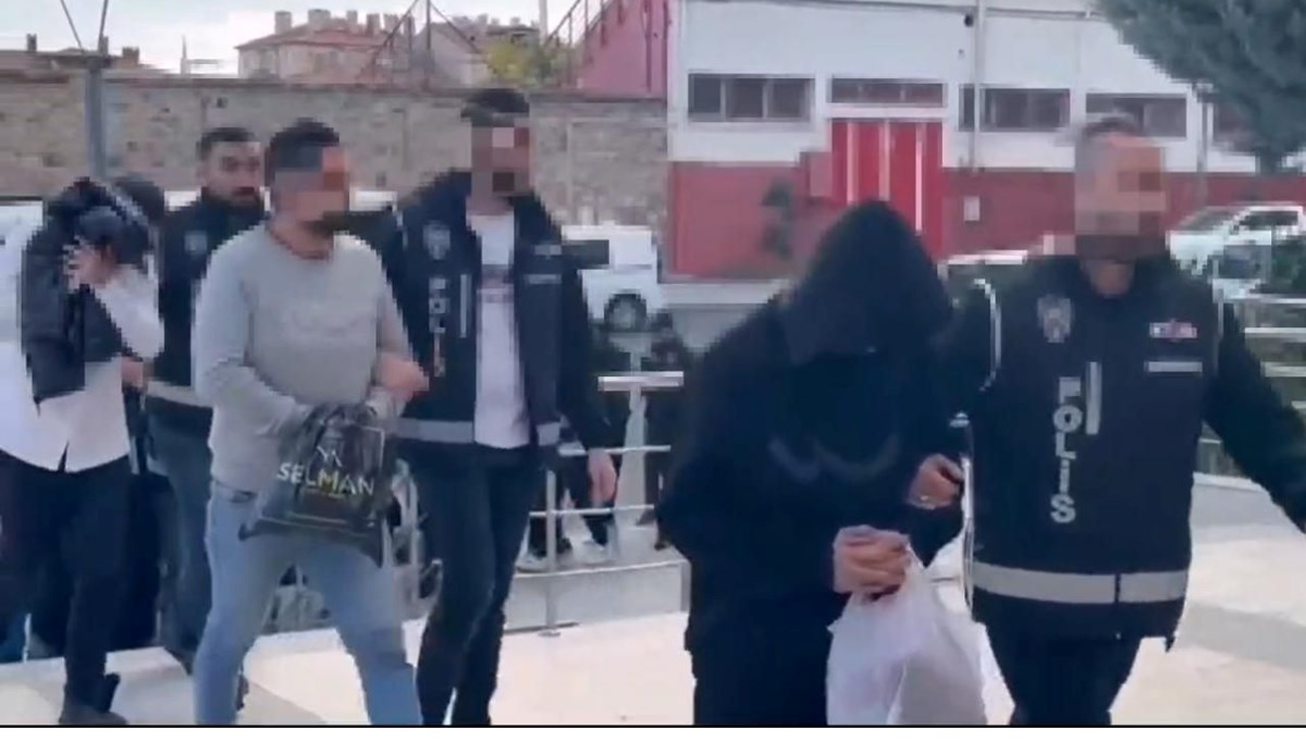 'Resmi belgede sahtecilik operasyonu: 17 tutuklama