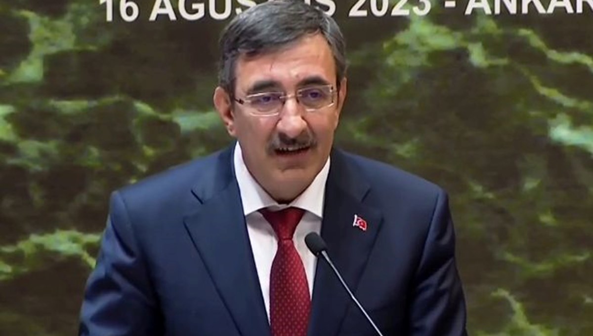 Cumhurbaşkanı Yardımcısı Yılmaz: Kamuda tasarrufu artıracak tedbirler üzerinde çalışıyoruz Cumhurbaşkanı Yardımcısı Yılmaz: Kamuda tasarrufu artıracak tedbirler üzerinde çalışıyoruz