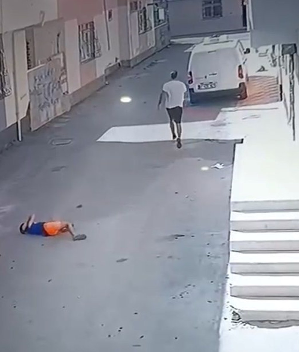 Adana'da vicdansız saldırı: Ayak bileğinden yakalayıp yere fırlattı - 4