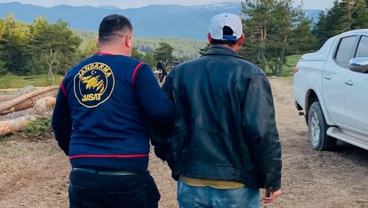 Firari hükümlü ormanda yakalandı