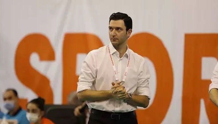 Ferhat Akbaş’ın Türkiye'ye rakip