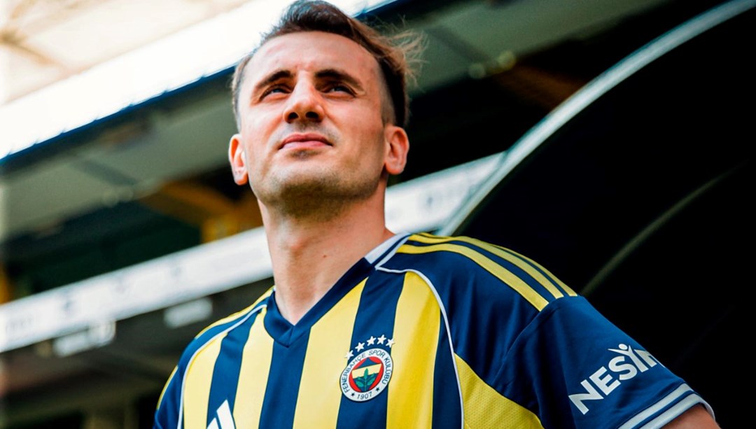 Kerem Aktürkoğlu, Fenerbahçe ile 4 yıllık sözleşme imzaladı