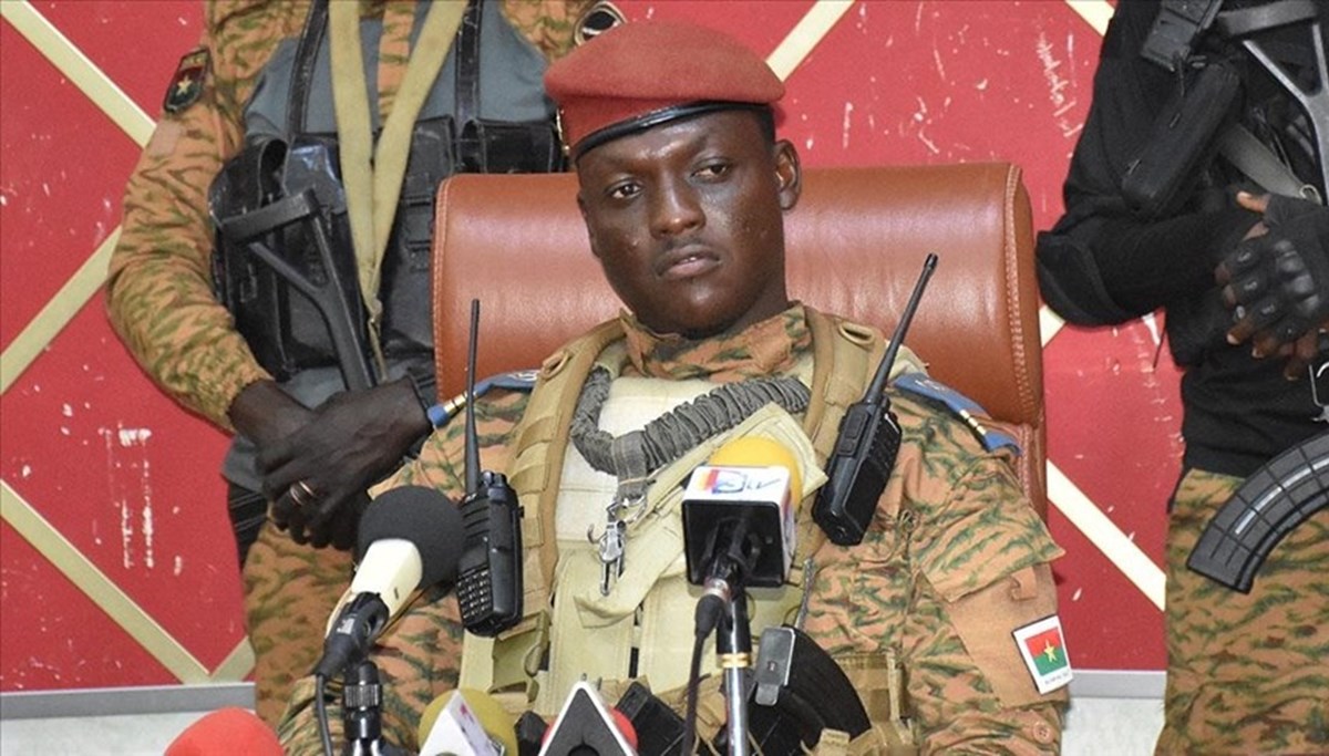Burkina Faso’da askeri yönetim 5 yıl daha uzatıldı Burkina Faso’da askeri yönetim 5 yıl daha uzatıldı