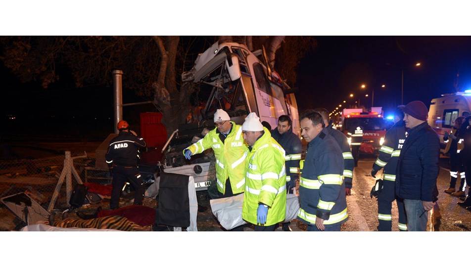 eskisehir de tur otobusu kaza yapti