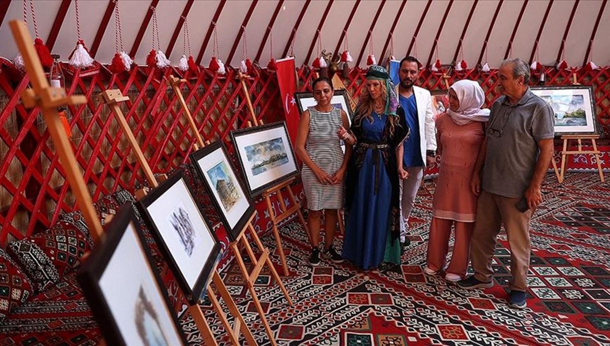 Cumhuriyetin 100. Yılında Anadolu'dan Renkler Sergisi Ankara'da açıldı