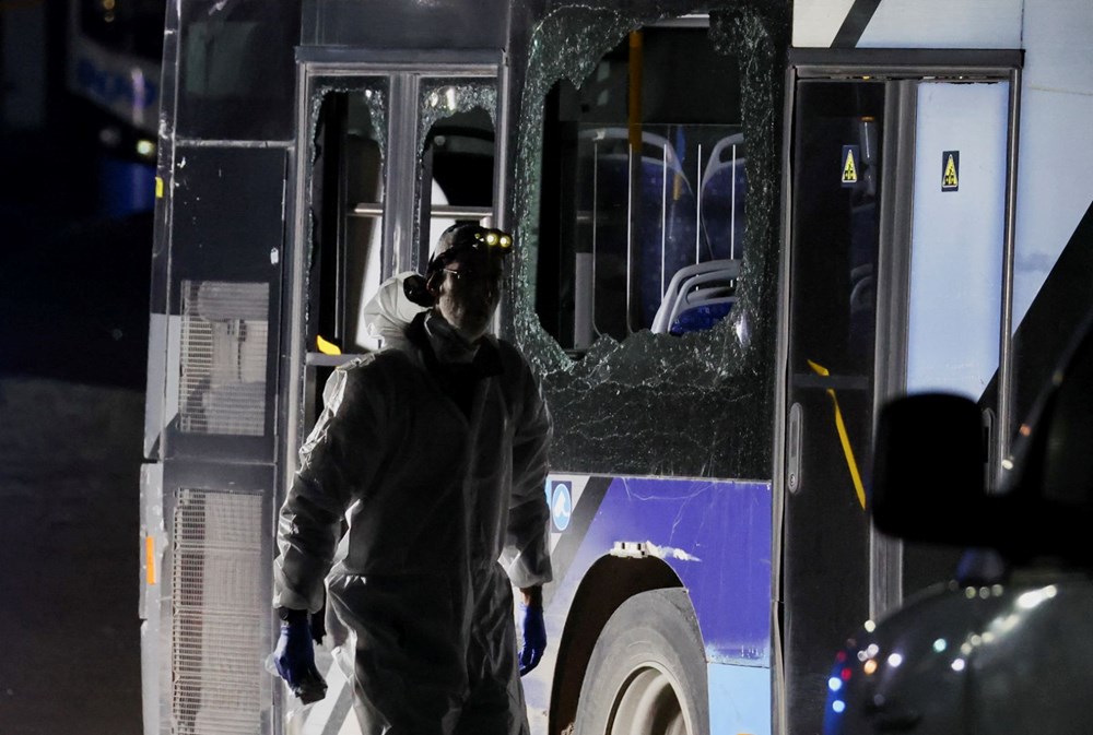 Tel Aviv'de zaman ayarlı saldırı: Otobüsler patladı, hükümet alarma geçti - 3