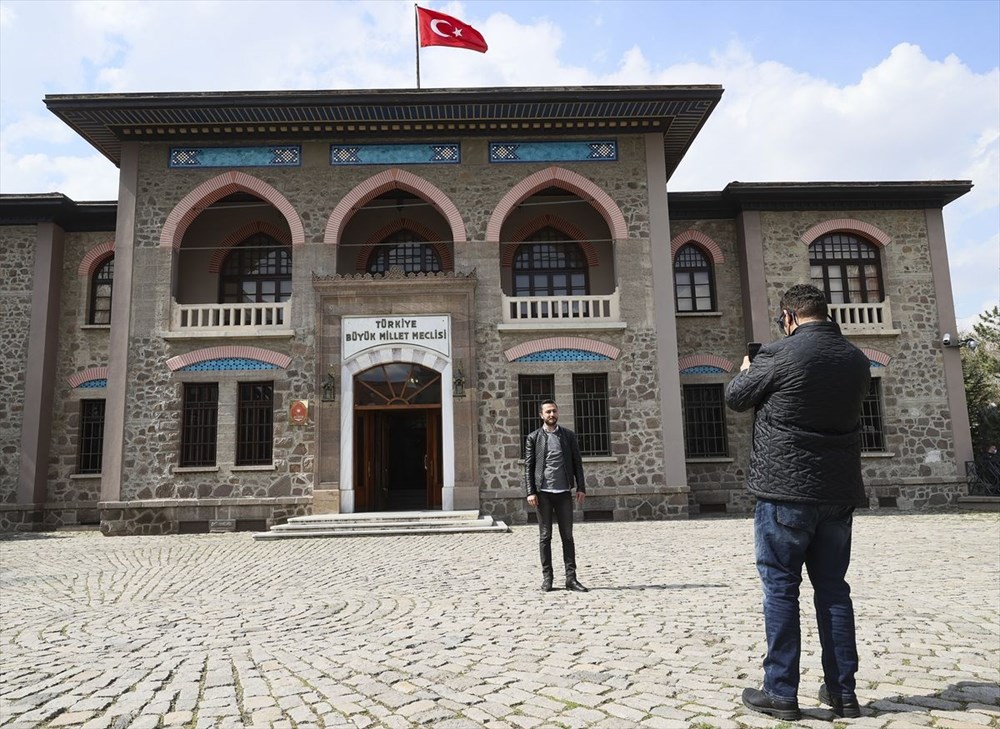 Yakın tarihin tanığı Cumhuriyet Müzesi 40 yıldır tarihseverleri ağırlıyor - 42